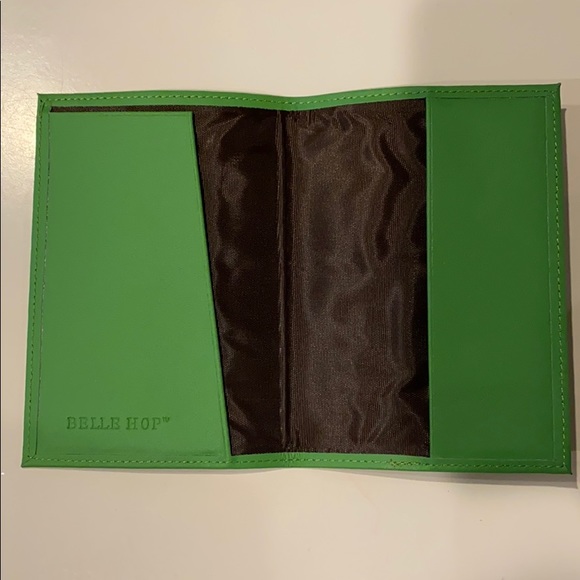 NWOT Passport Cover - Picture 2 of 2